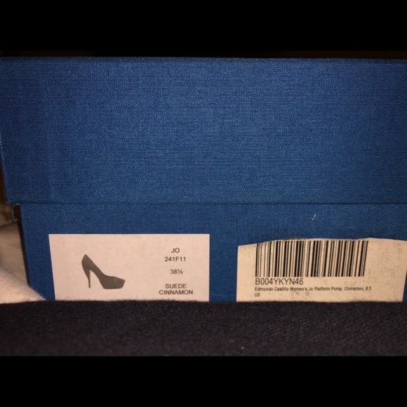 Edmundo Castillo Jo Suede Platform Pump - Picture 7 of 8